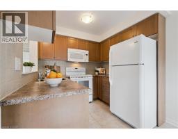 19 HORTON Walk - 12