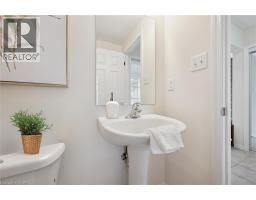 19 HORTON Walk - 14