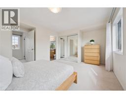 19 HORTON Walk - 21