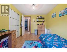10 NORTHWOOD Crescent - 18