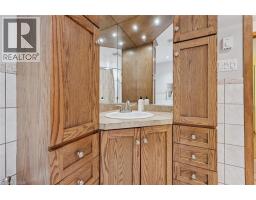 10 NORTHWOOD Crescent - 20