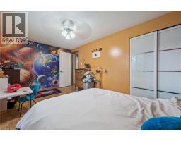 10 NORTHWOOD Crescent - 22