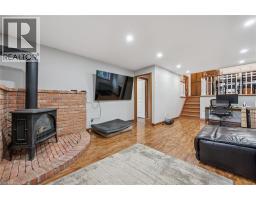 10 NORTHWOOD Crescent - 25