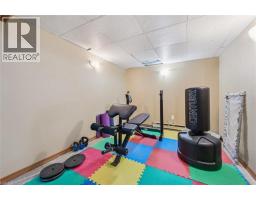 10 NORTHWOOD Crescent - 30
