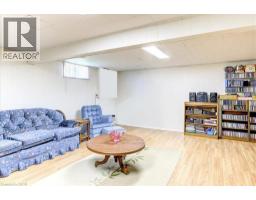 12 MILLER Crescent - 28