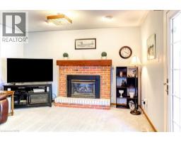 12 MILLER Crescent - 8