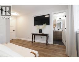 238 EAGLE Street S - 32
