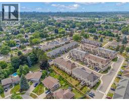 38 DEWBERRY Drive - 37