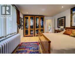 85 UNION Boulevard - 19