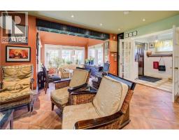 85 UNION Boulevard - 5