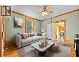 34 FIELD Road - 18