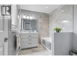 57 TWEEDSDALE Street - 20