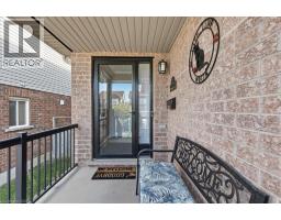57 TWEEDSDALE Street - 4