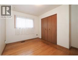 881 DUNBAR Road - 16