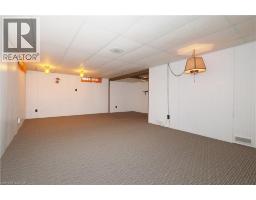 881 DUNBAR Road - 24