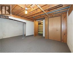 881 DUNBAR Road - 25