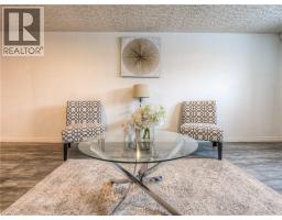 206 GREEN VALLEY Drive UnitNo. 7 - 32