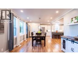 55 SUFFOLK Avenue - 11