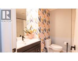 55 SUFFOLK Avenue - 13
