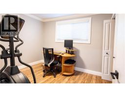 55 SUFFOLK Avenue - 15