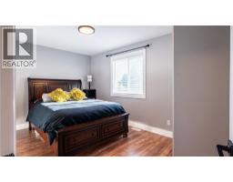 55 SUFFOLK Avenue - 18