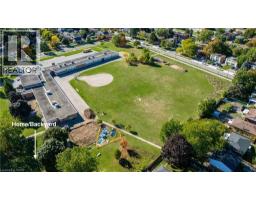 55 SUFFOLK Avenue - 40