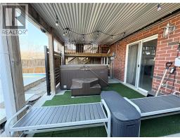 31 BROADOAKS Drive - 40