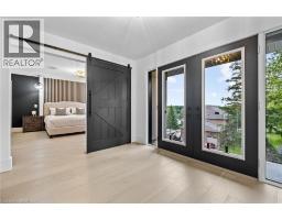 1207 QUEEN Street N - 30