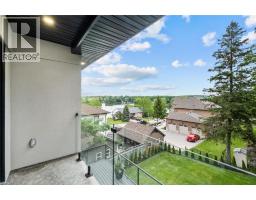 1207 QUEEN Street N - 36
