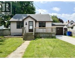 648 WALLACE Street - 1
