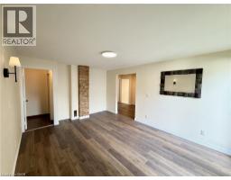 648 WALLACE Street - 11