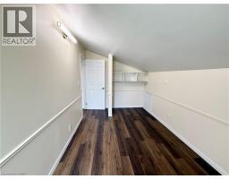 648 WALLACE Street - 18