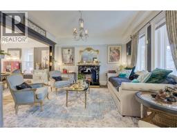 32 ELLEN Street E - 10