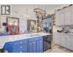 32 ELLEN Street E - 15