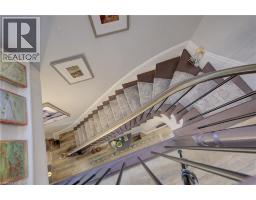32 ELLEN Street E - 27