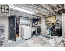 32 ELLEN Street E - 34