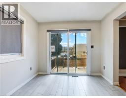 14 CHATEAU Crescent - 17