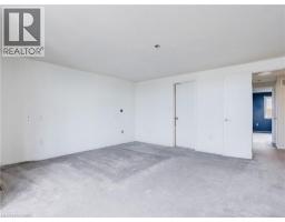 14 CHATEAU Crescent - 23