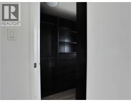 14 CHATEAU Crescent - 26