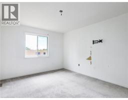 14 CHATEAU Crescent - 28