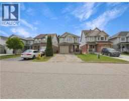 14 CHATEAU Crescent - 3