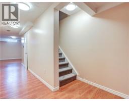 14 CHATEAU Crescent - 37