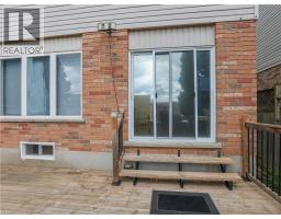 14 CHATEAU Crescent - 46