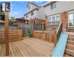 14 CHATEAU Crescent - 49