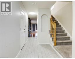 14 CHATEAU Crescent - 7