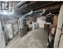 185 HIGHLAND Road W - 18