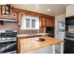 48 CHRISTOPHER Drive - 13