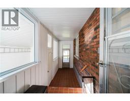 48 CHRISTOPHER Drive - 25