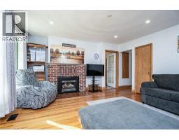 48 CHRISTOPHER Drive - 7