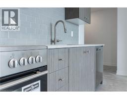 25 WELLINGTON Street S UnitNo. 3506 - 4